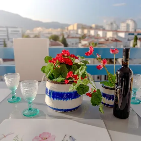 Esteponacies * Estepona